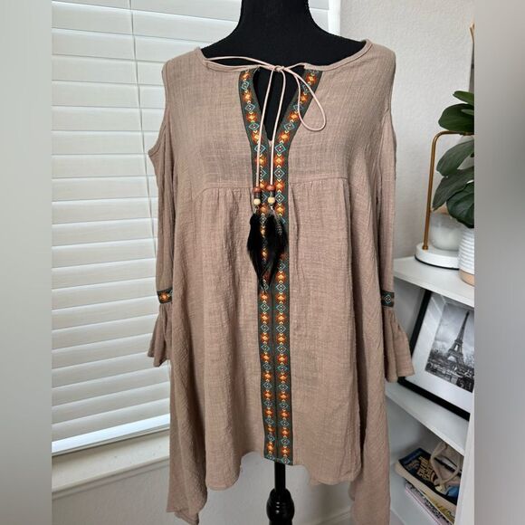 L&B Lucky Blessed Western Boho Tunic Top Sz M? Beige Colorful Embroidered - Picture 1 of 10